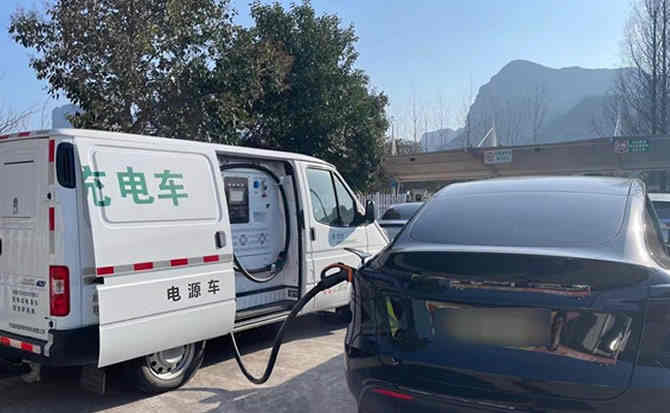 天台汽车搭电